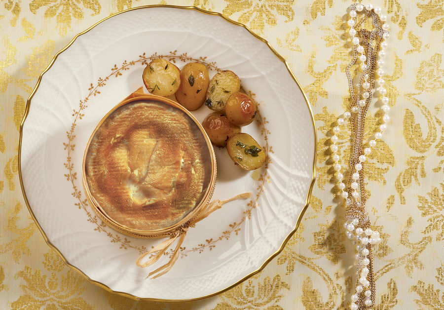 Vacherin Mont d‘Or con patatas y hierbas